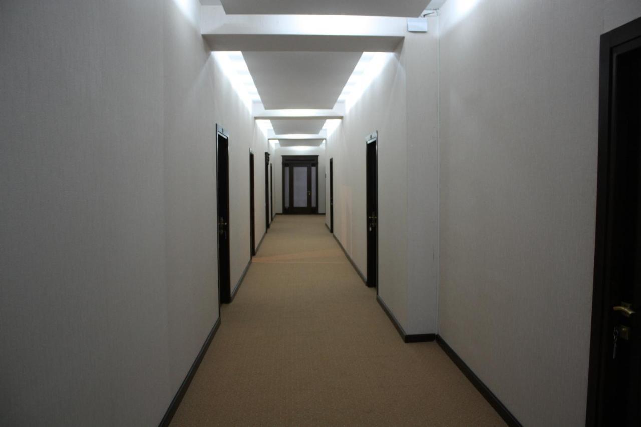 Titanik Hotel Baku Bagian luar foto